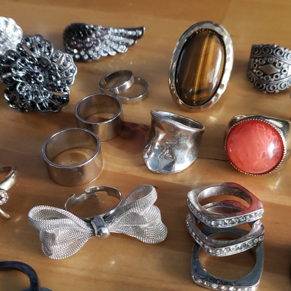 Costume Jewelry Rings - 34 pieces - Picture 6 of 6
